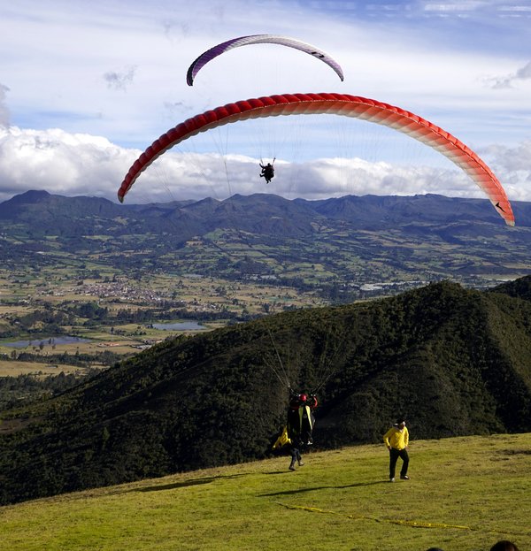 Où pratiquer le parapente au-dessus des paysages spectaculaires de la Cappadoce, Turquie ?